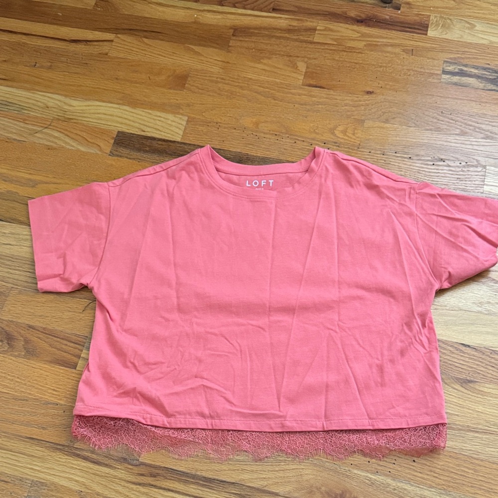 LOFT Coral Lace-Hem Cropped Tee